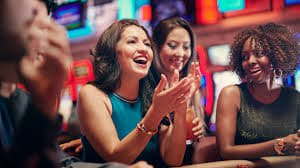 Platform modal77 menampilkan berbagai kategori permainan sportsbook, live dealer, dan slots